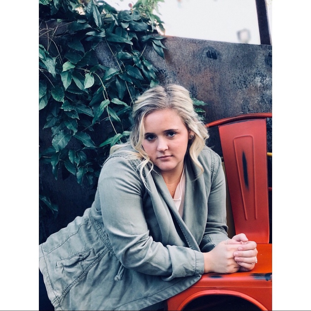 Meet your Posher, Amber